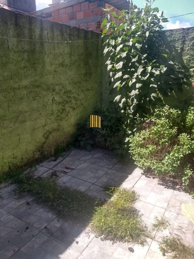 Casa para Venda - 60m², 2 dormitórios, 1 vaga - Vila Nova
