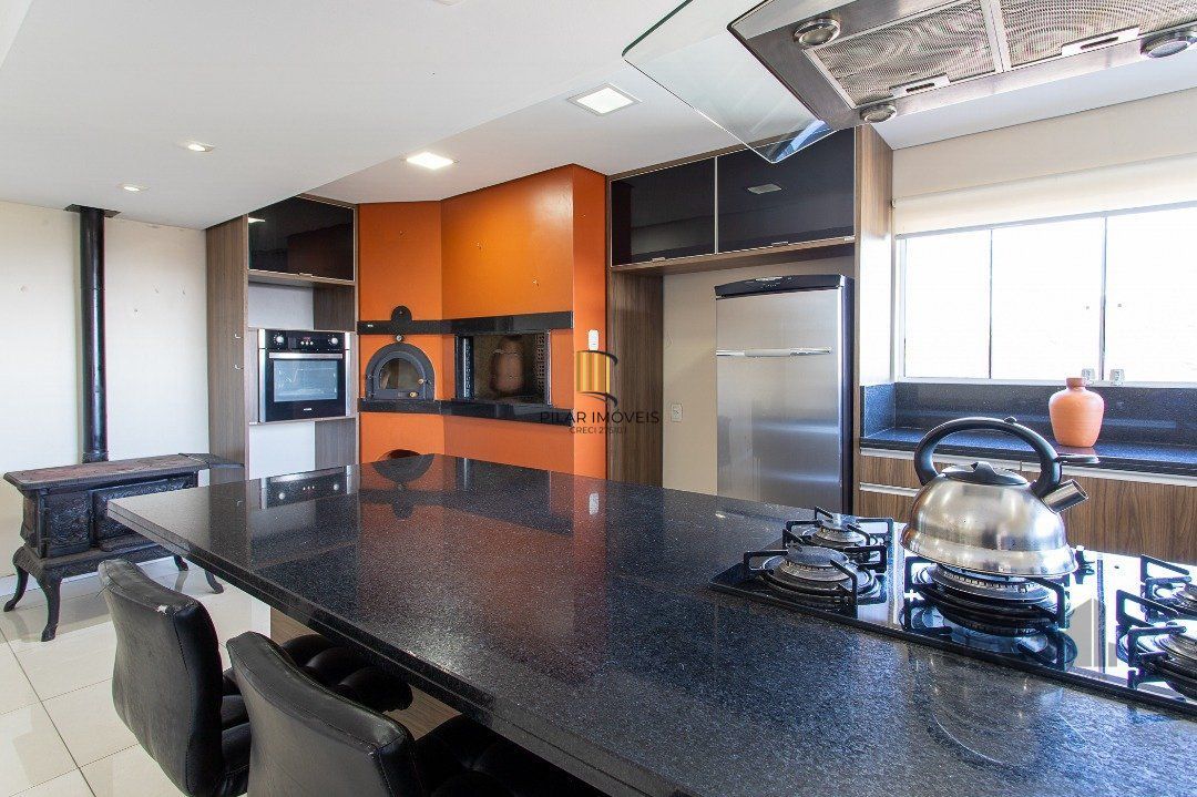 Casa 3 dormitórios no bairro Vila Nova