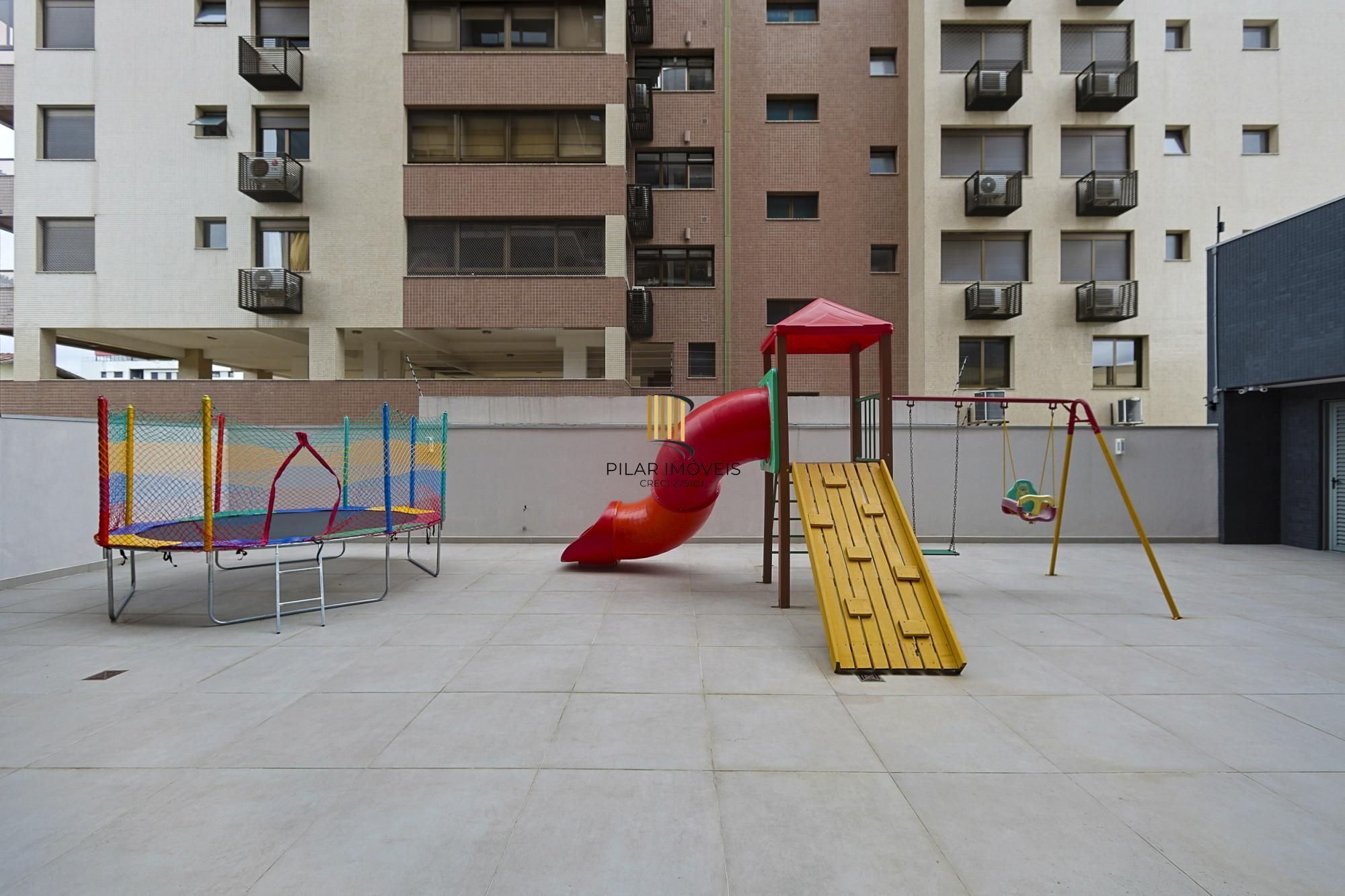 Apartamento com 217m² e 3 dormitórios no bairro Tristeza em PORTO ALEGRE para Comprar