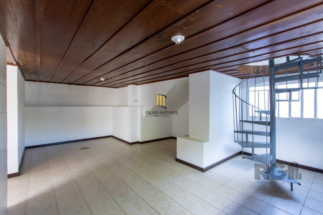 Casa para Venda - 200m², 3 dormitórios, 2 vagas - Cavalhada