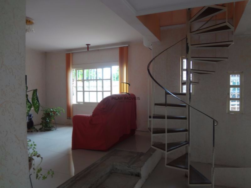 Casa para Venda - 170m², 3 dormitórios, sendo 1 suites, Camaquã