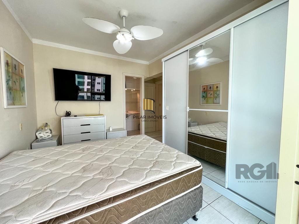 Magnífica Cobertura com vista eterna para o mar