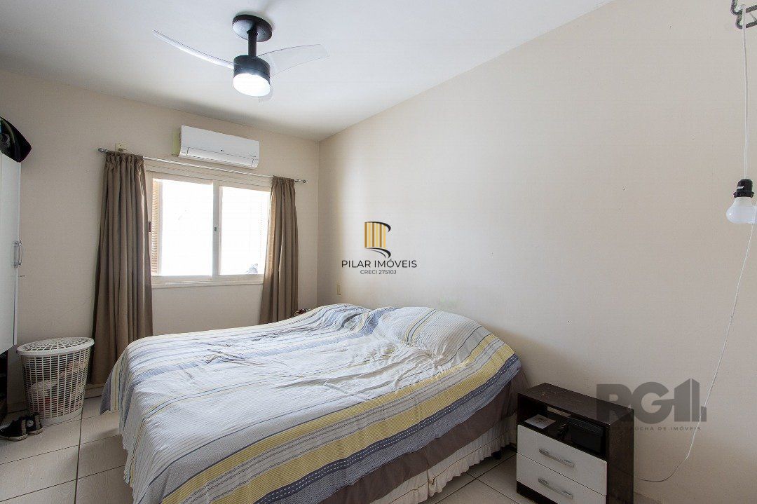 Casa 2 dormitórios no bairro Hípica