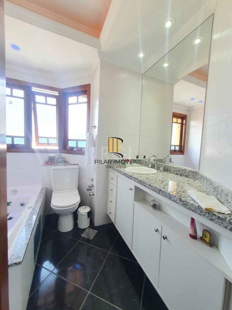 Casa Condominio para Venda - 126m², 3 dormitórios, sendo 2 suites, 2 vagas - Ipanema