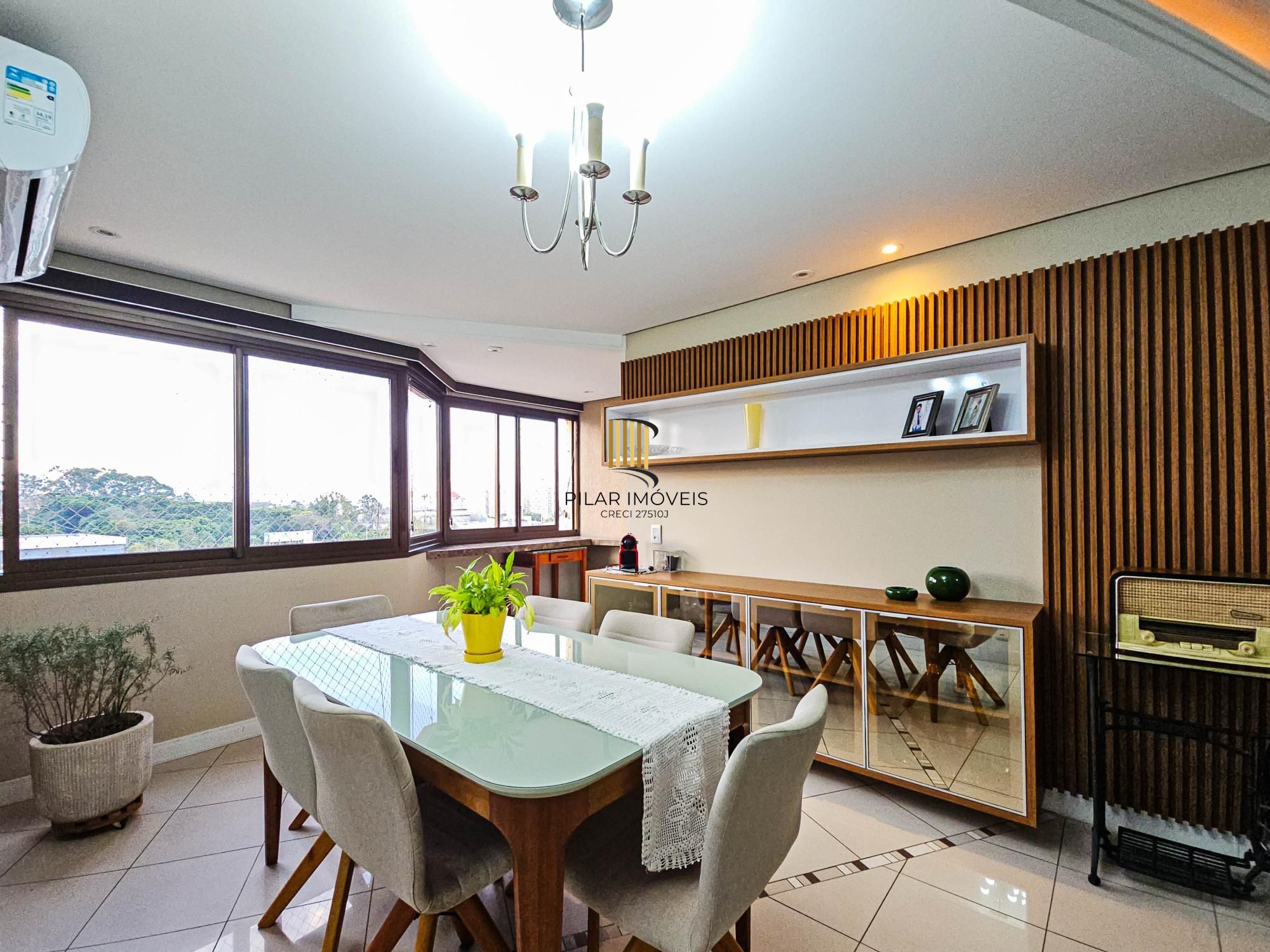 Apartamento 3 dormitórios no bairro Vila Ipiranga