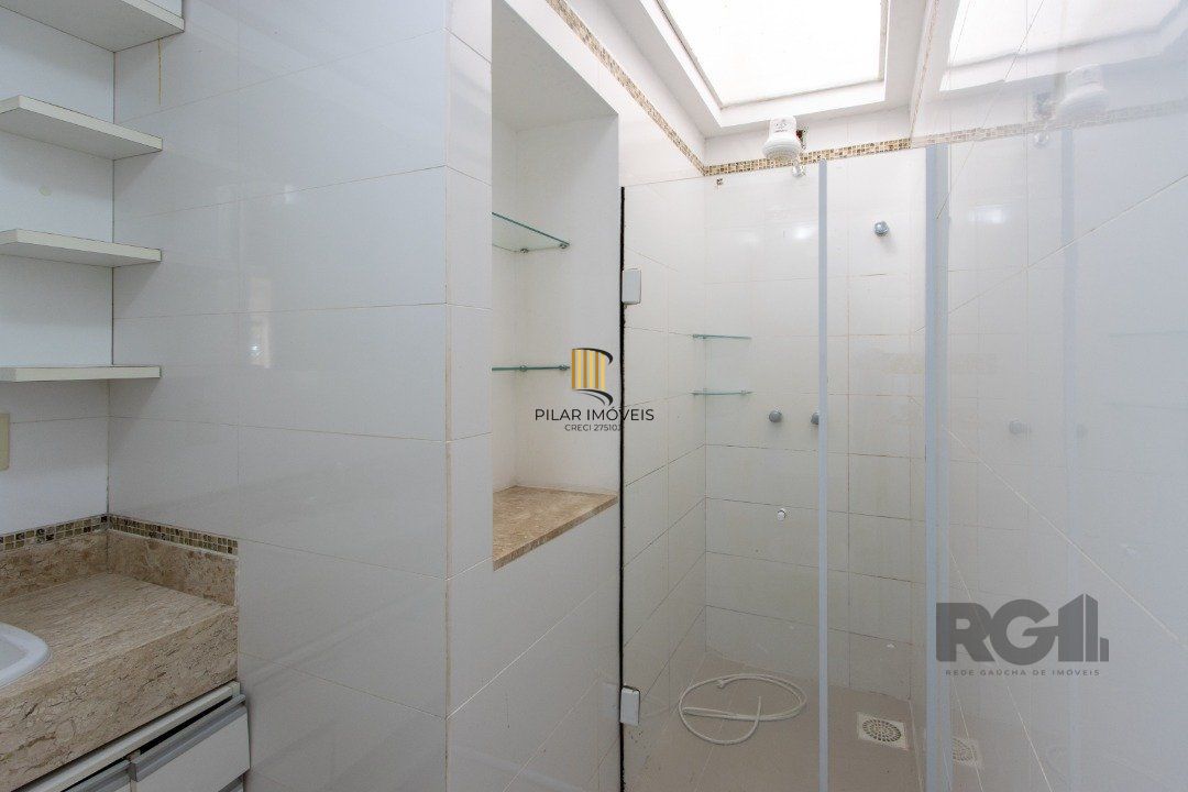 Casa Condominio para Venda - 132.48m², 3 dormitórios, sendo 1 suites, 2 vagas - Nonoai