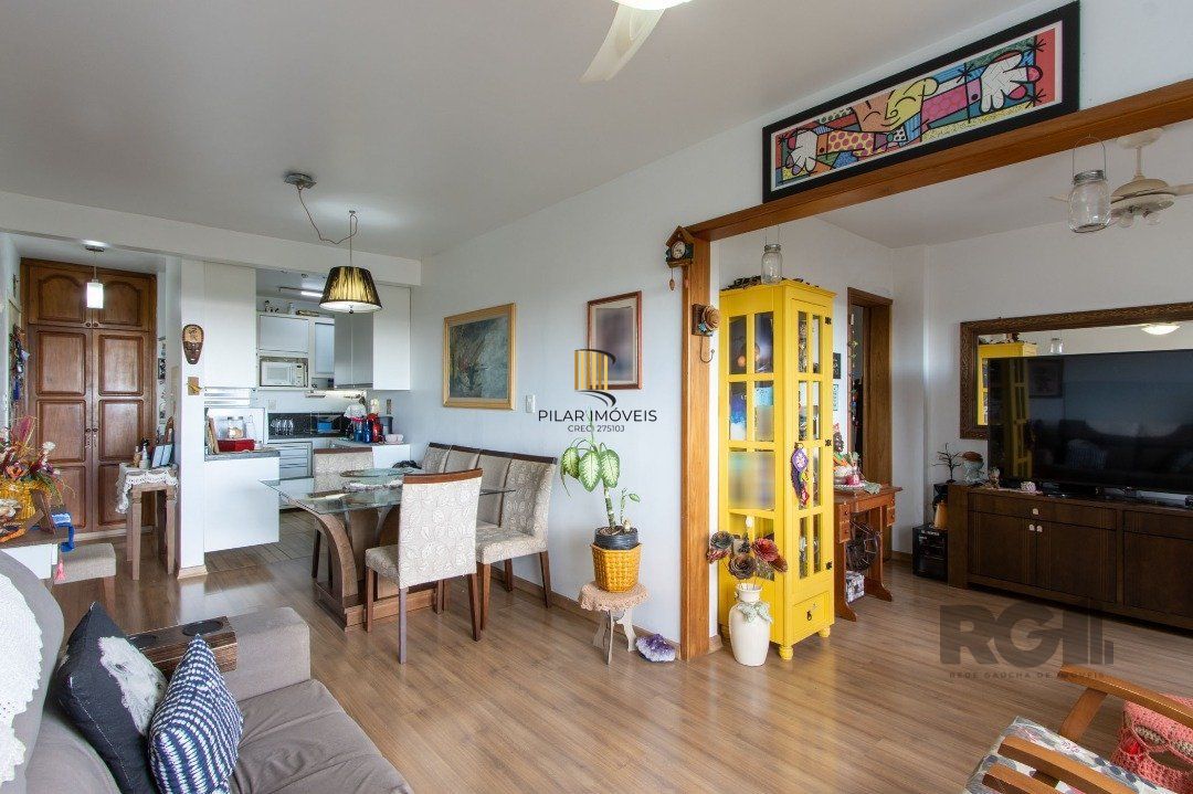Apartamento 3 quartos, 2 banheiros, 1 vaga, condomínio com infra - Bairro Cristal