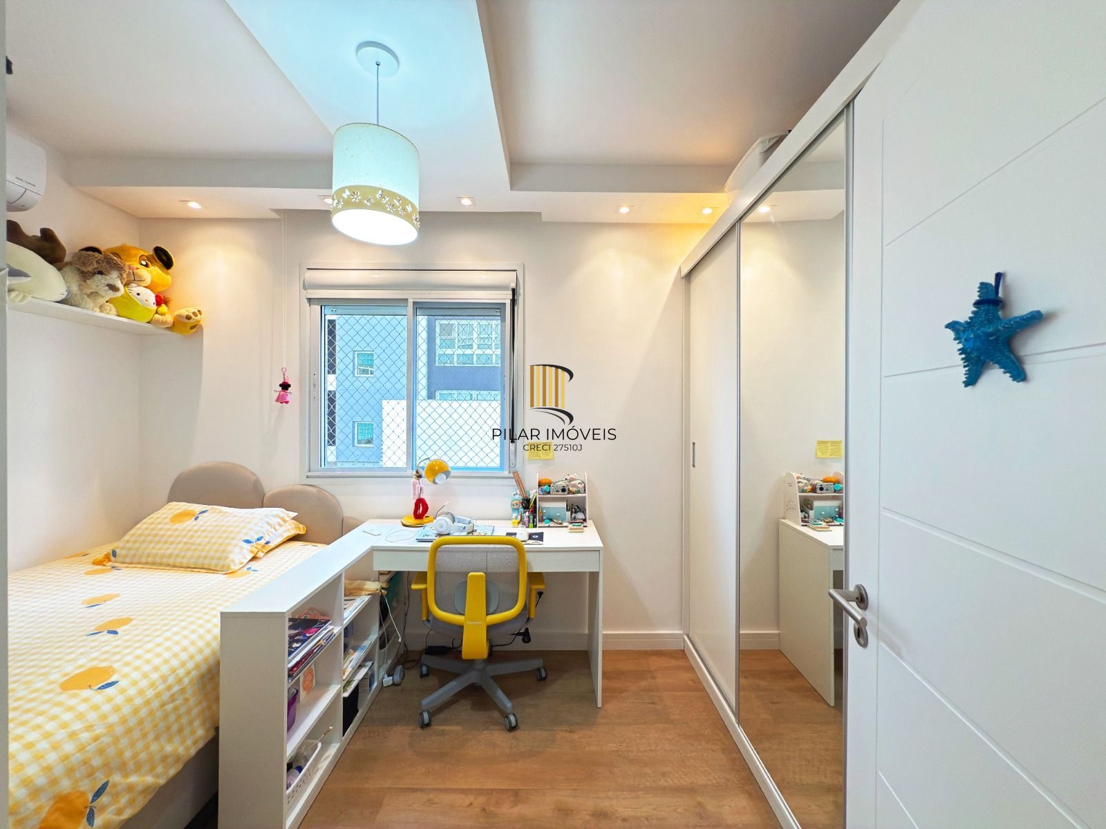 Excelente apartamento de 3 dormitórios, 1 suíte e 2 vagas de garagem.