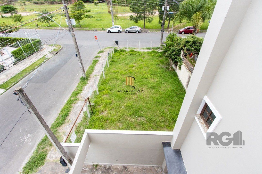 Sobrado 2 dormitórios  mais terreno de esquina de 192m2