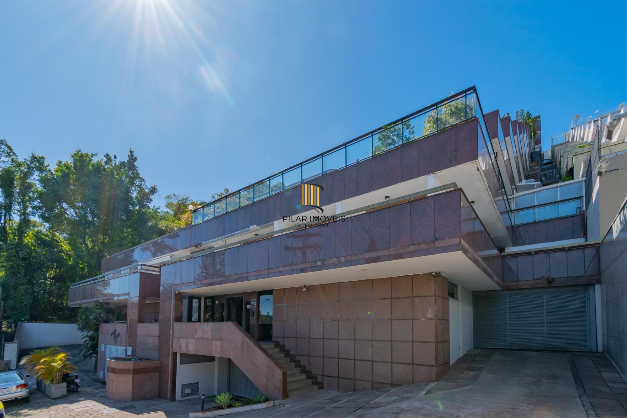 Cobertura horizontal, alto padrão, bairro Santa Tereza, 341m²  área privativa, 02 vagas garagem!