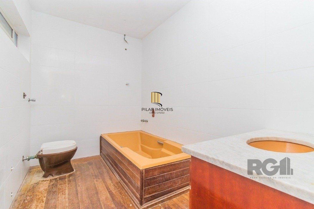 Casa, 200m², 3 dormitórios, bairro Cristal