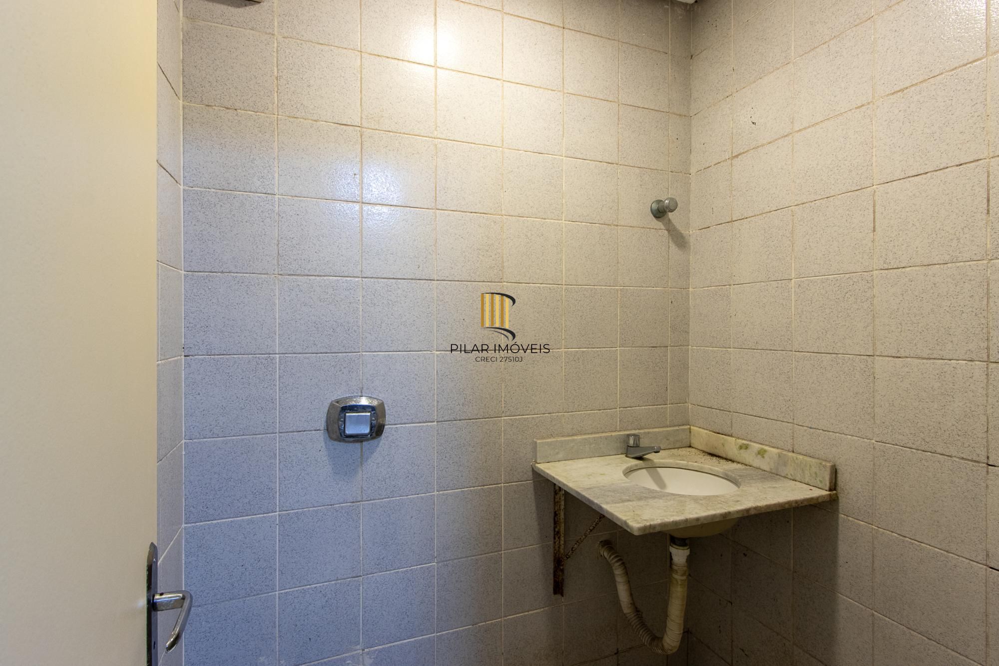 Casa em condomínio, 3 dormitórios (1 suite) 2 vagas - Jardim Isabel