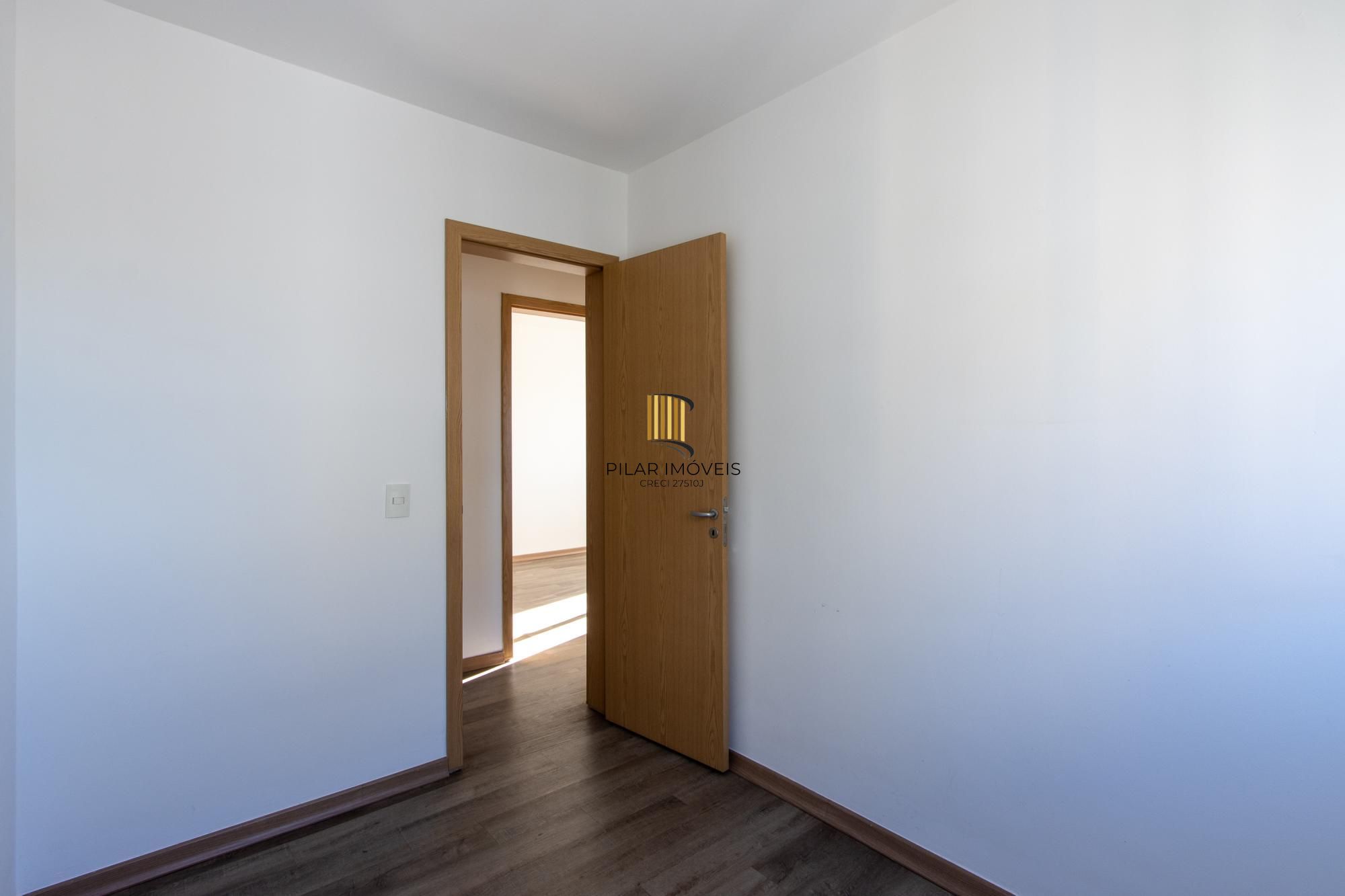 Apartamento de 3 dormitórios, 1 suíte e 1 vaga coberta.