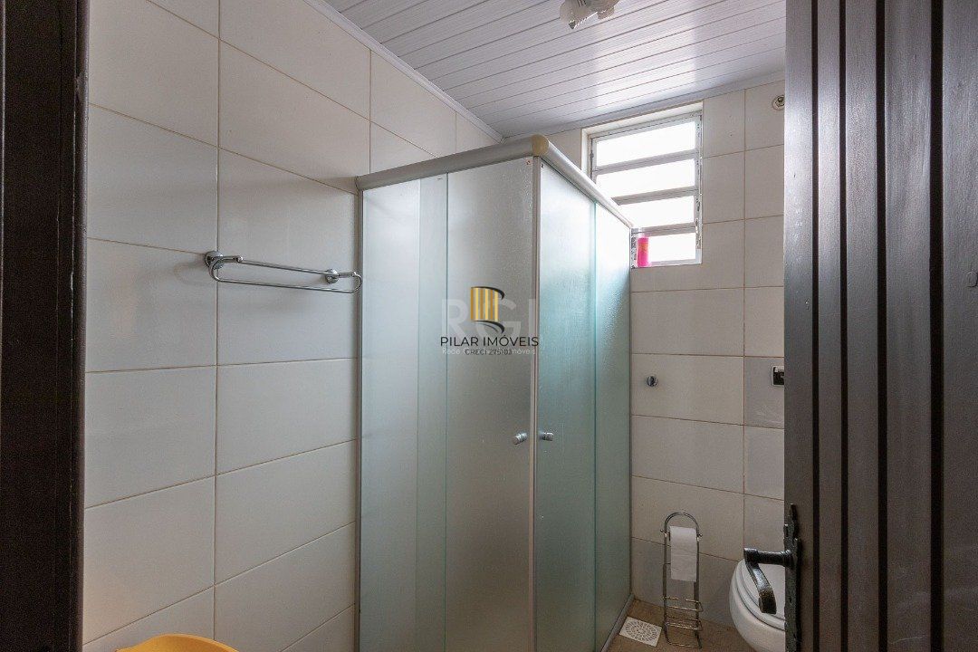 Casa para Venda - 380m², 3 dormitórios, sendo 1 suites, 3 vagas - Tristeza