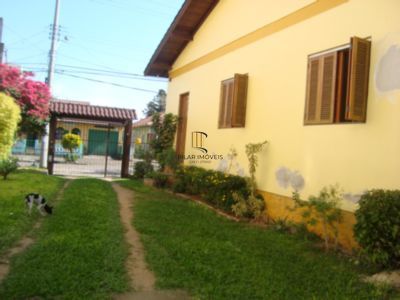 Casa para Venda - 200m², 3 dormitórios, sendo 1 suites, 14 vagas - Cavalhada