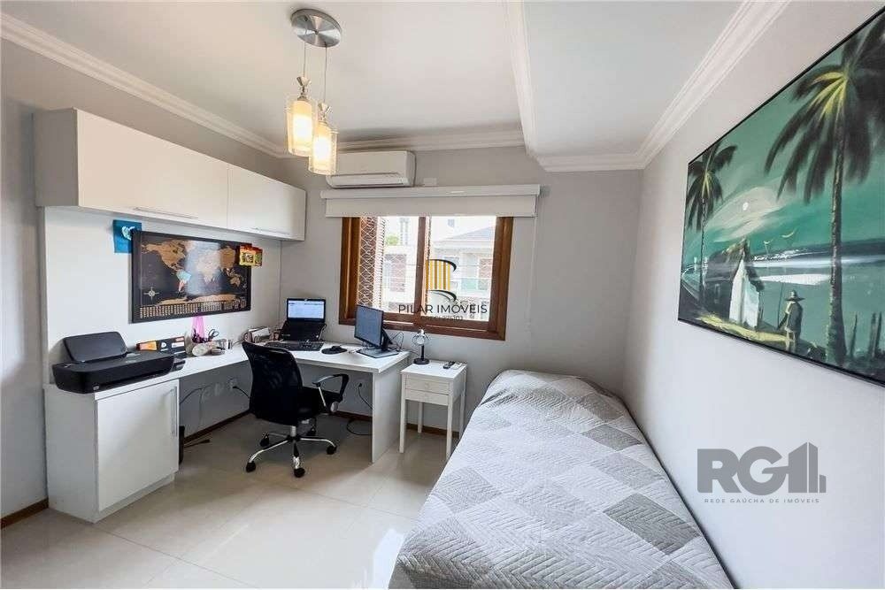 Casa de Condomínio 3 dormitórios no bairro Hípica