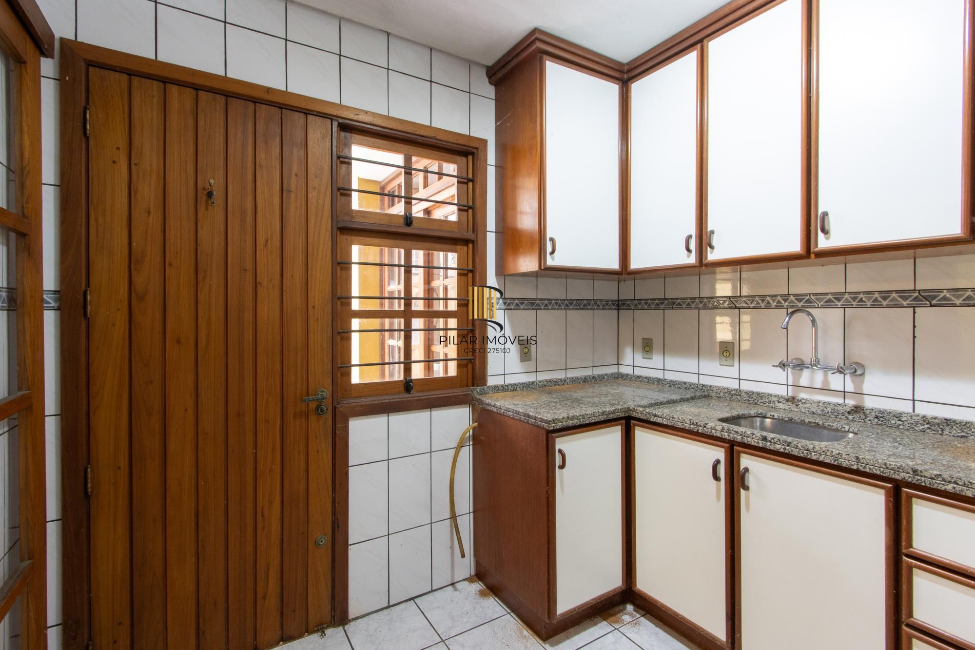 Casa de Condomínio 3 dormitórios no bairro Ipanema