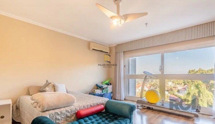 Casa 4 dormitórios no bairro Jardim Isabel