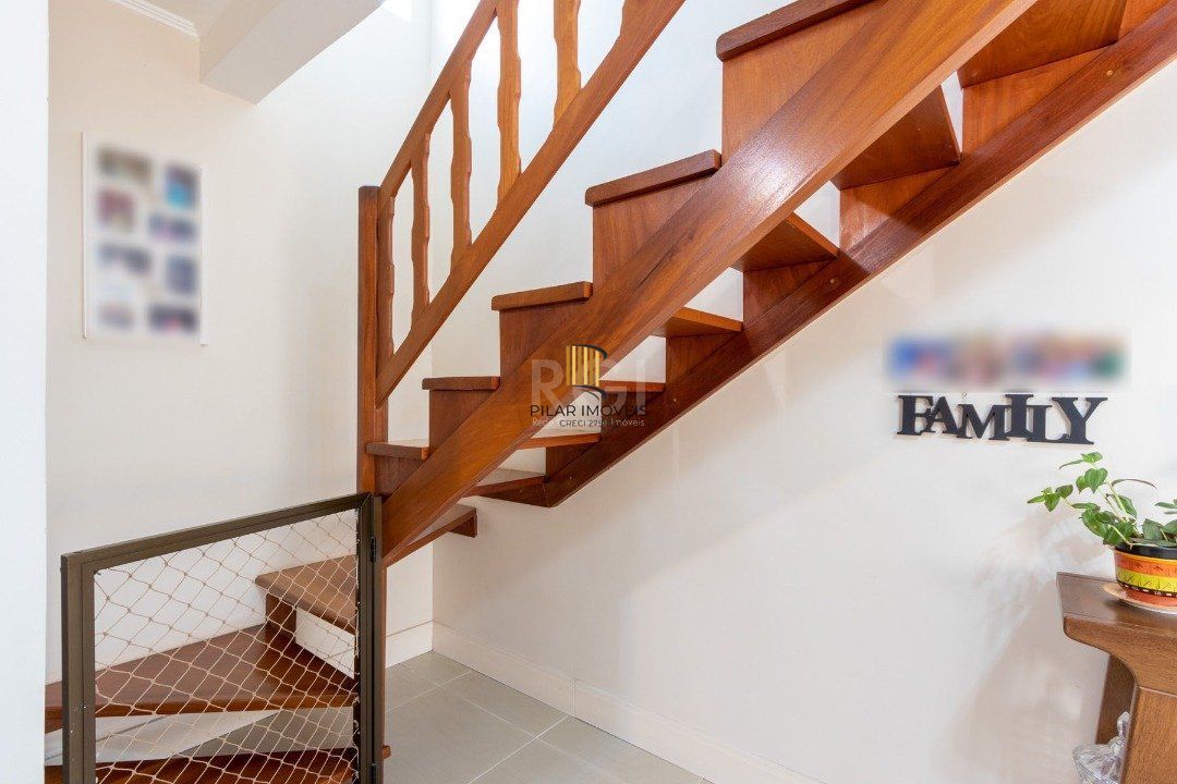 Casa Condominio para Venda - 102.9m², 3 dormitórios, sendo 1 suites, 2 vagas - Camaquã