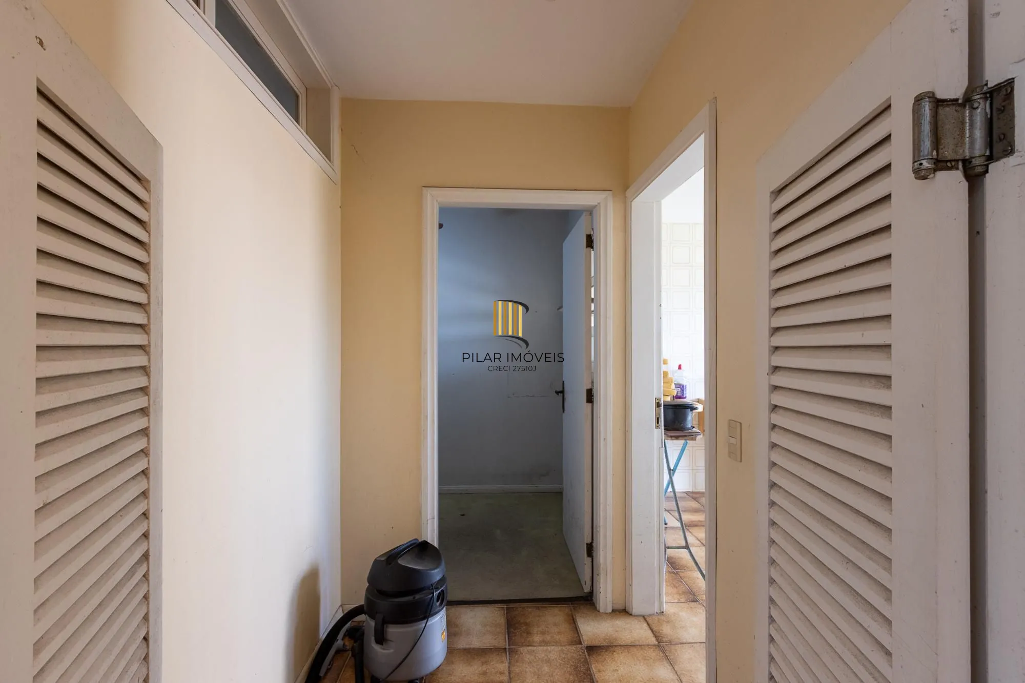 Residência em endereço nobre na Vila Assunção, com vista privilegiada para o Guaíba e clubes náuticos!