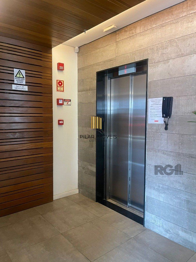 Apartamento 2 dormitórios no bairro Glória