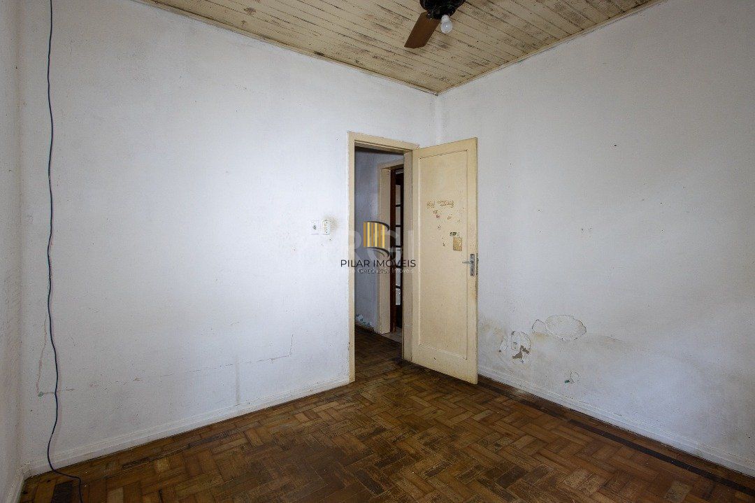 Casa para Venda - 172.54m², 2 dormitórios, sendo 1 suites, 4 vagas - Ipanema