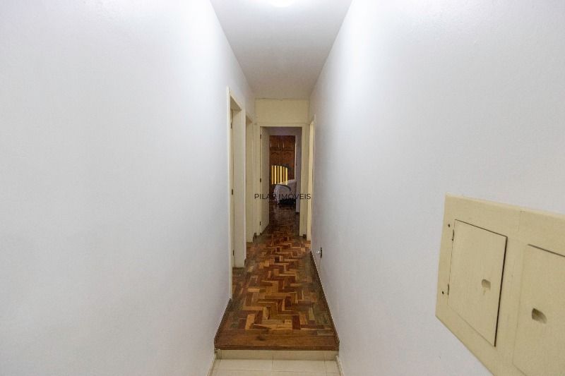 Casa para Venda - 231.72m², 4 dormitórios, sendo 1 suites, 3 vagas - Tristeza