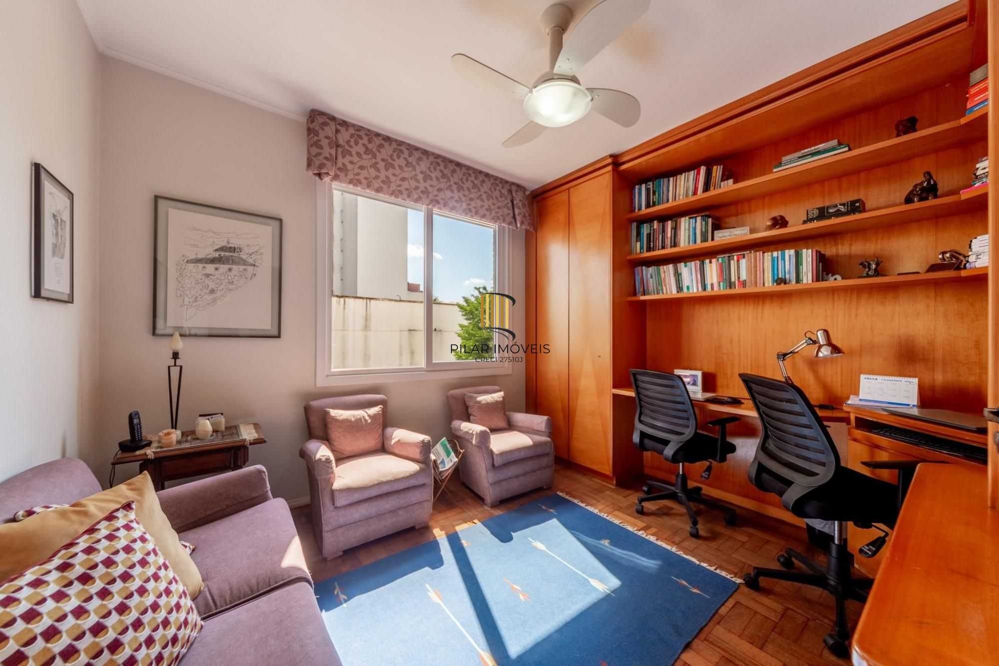 Cobertura com 206m², 3 dorm, Petrópolis e 2 vagas