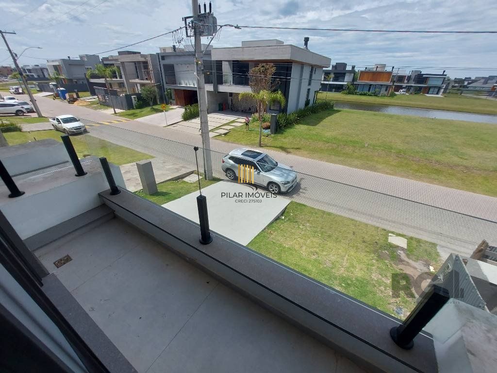 Casa de Condomínio 4 dormitórios no bairro Centro