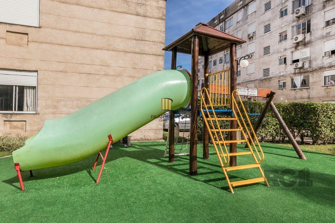 Apartamento  com 2 quartos e 1 banheiro no total
