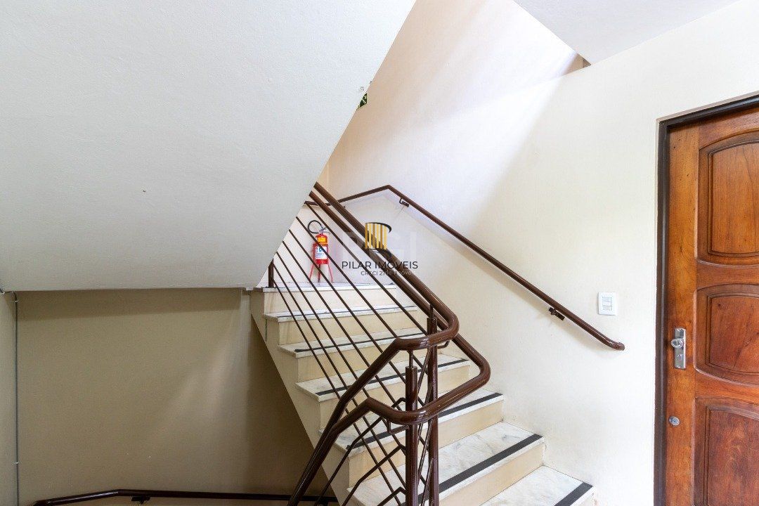 Cobertura para Venda - 234.17m², 3 dormitórios, sendo 1 suites, 2 vagas - Cristal
