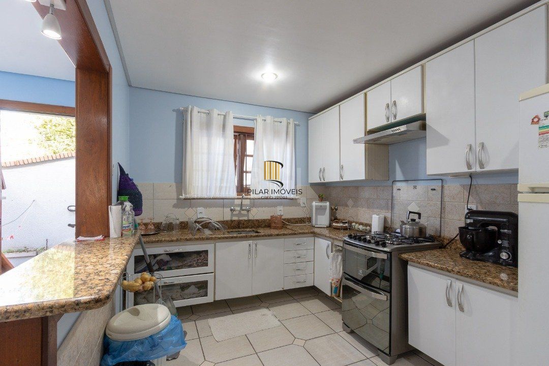 Casa Condominio para Venda - 175m², 3 dormitórios, sendo 1 suites, 4 vagas - Tristeza