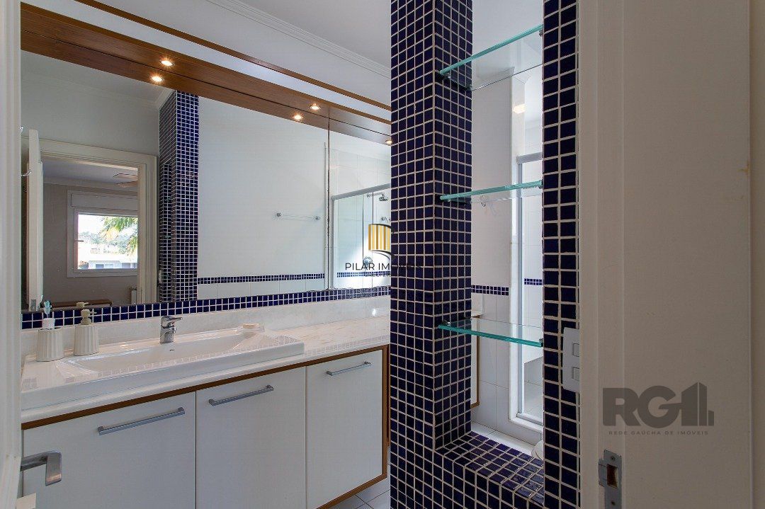 Casa Condominio para Venda - 610m², 4 dormitórios, sendo 4 suites, 3 vagas - Terra Ville