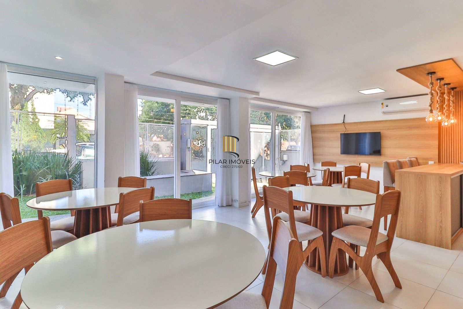 Apartamento 2 dormitórios no bairro Tristeza