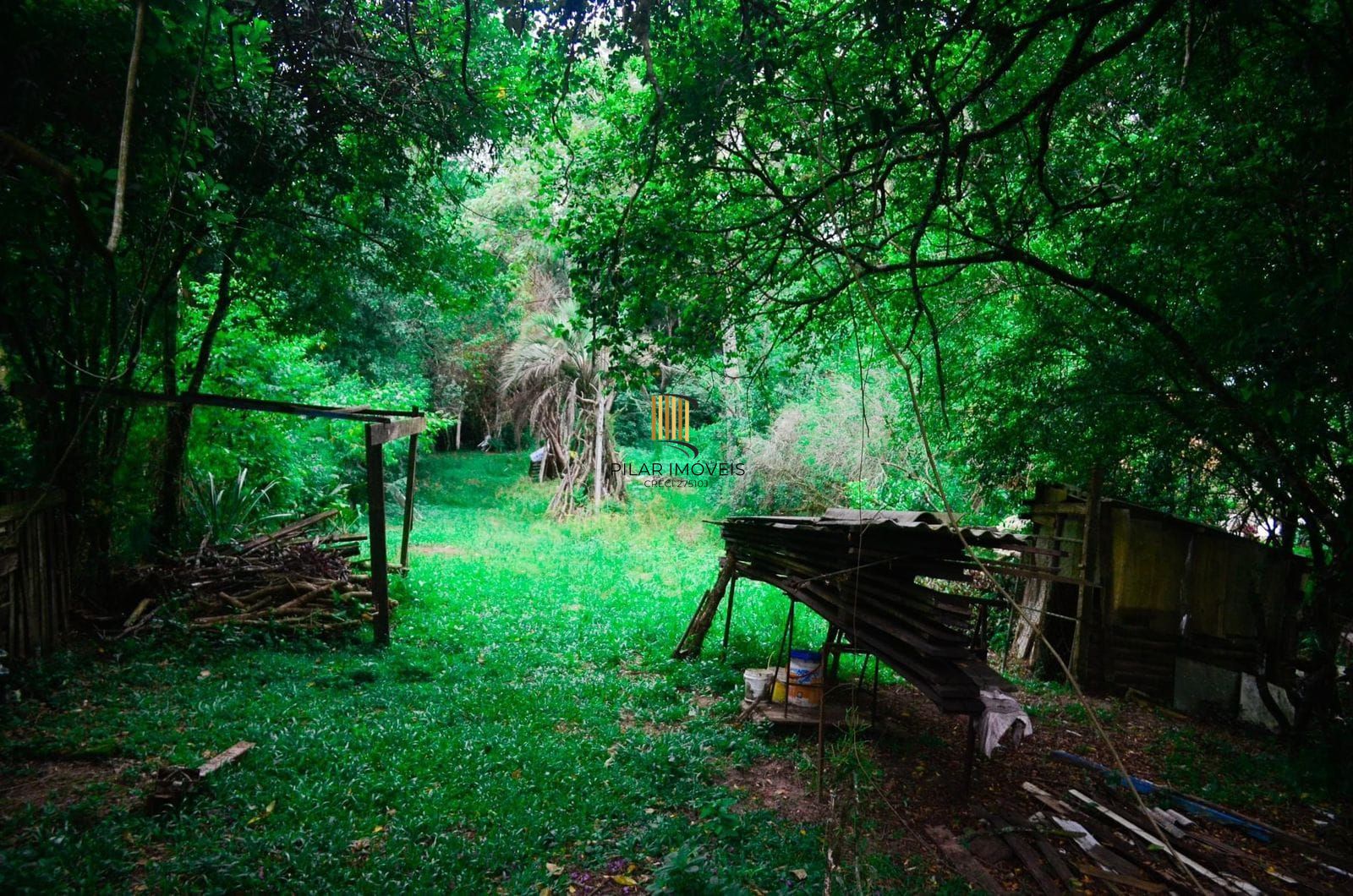 Sítio no bairro Bélem Velho com duas casas e loja comercial