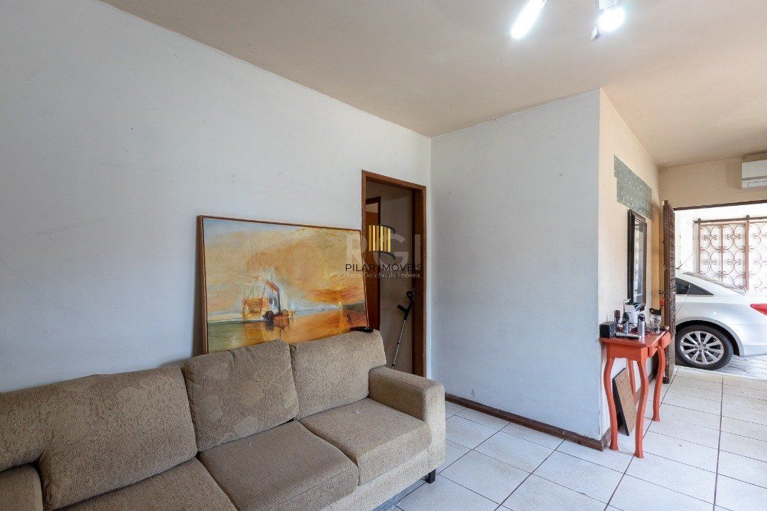 Casa para Venda - 149.99m², 6 dormitórios, sendo 2 suites, Nonoai