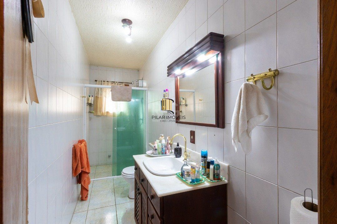 Casa Condominio para Venda - 386m², 3 dormitórios, sendo 2 suites, 2 vagas - Espirito Santo