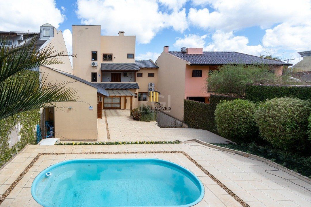 Casa para Venda - 358.78m², 3 dormitórios, sendo 1 suites, 3 vagas - Jardim Isabel