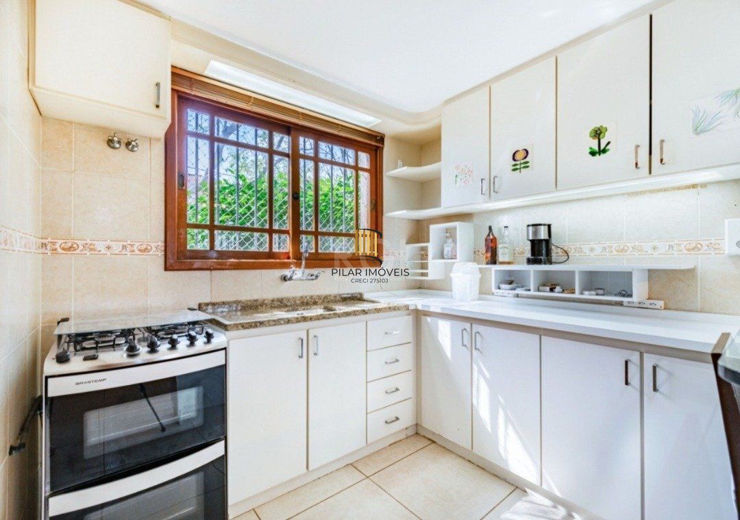 Casa para Venda - 255m², 3 dormitórios, sendo 1 suites, 3 vagas - Ipanema