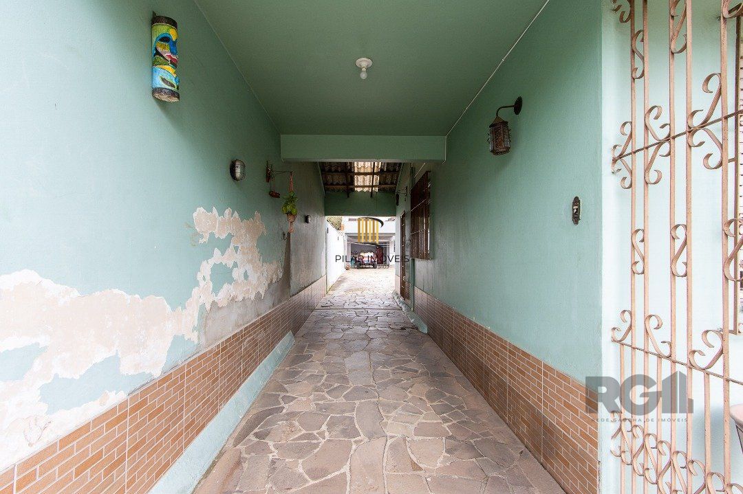Casa 3 dormitórios no bairro Tristeza