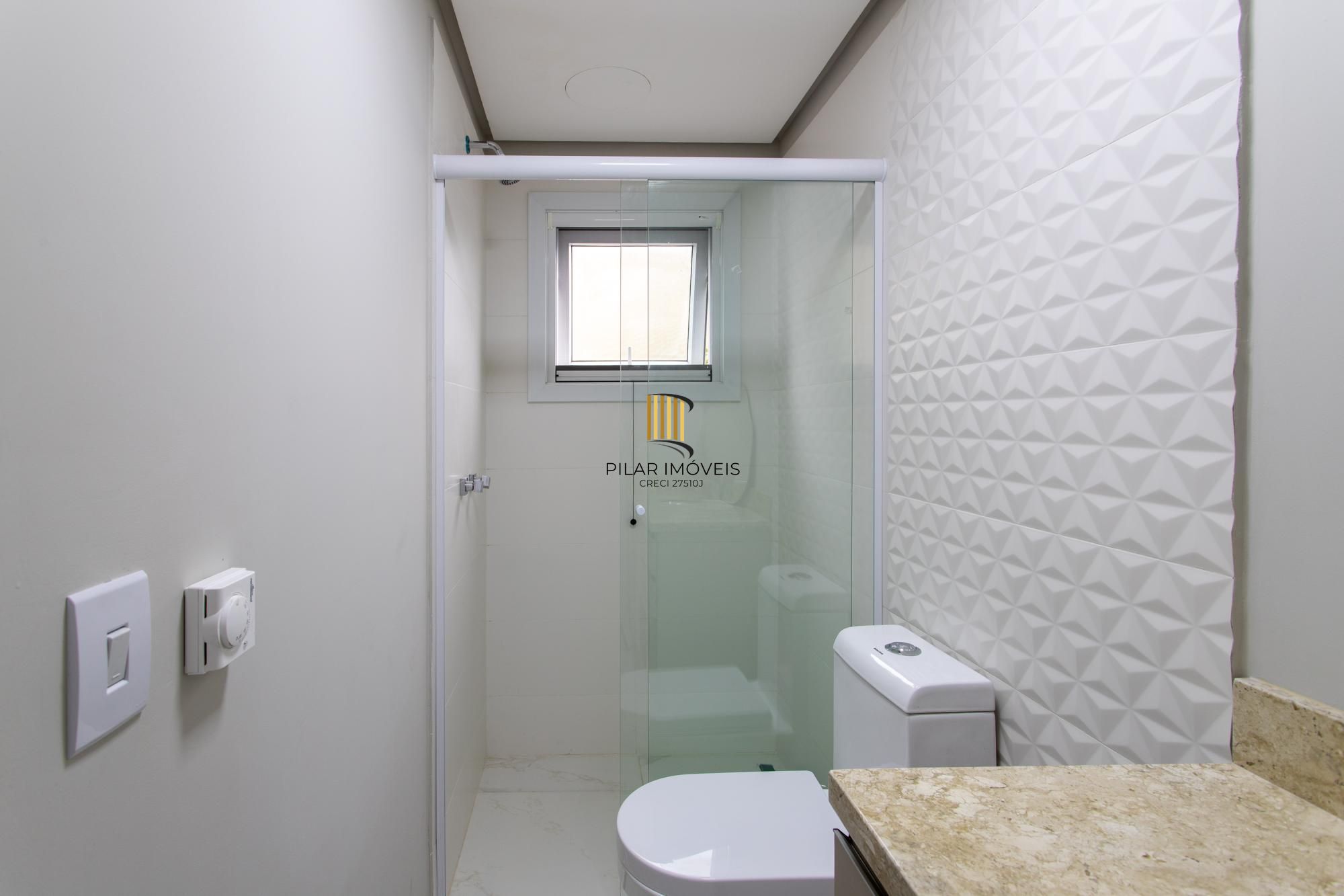 Casa Condominio para Venda - 300m², 3 dormitórios, sendo 3 suites, 2 vagas - Alphaville