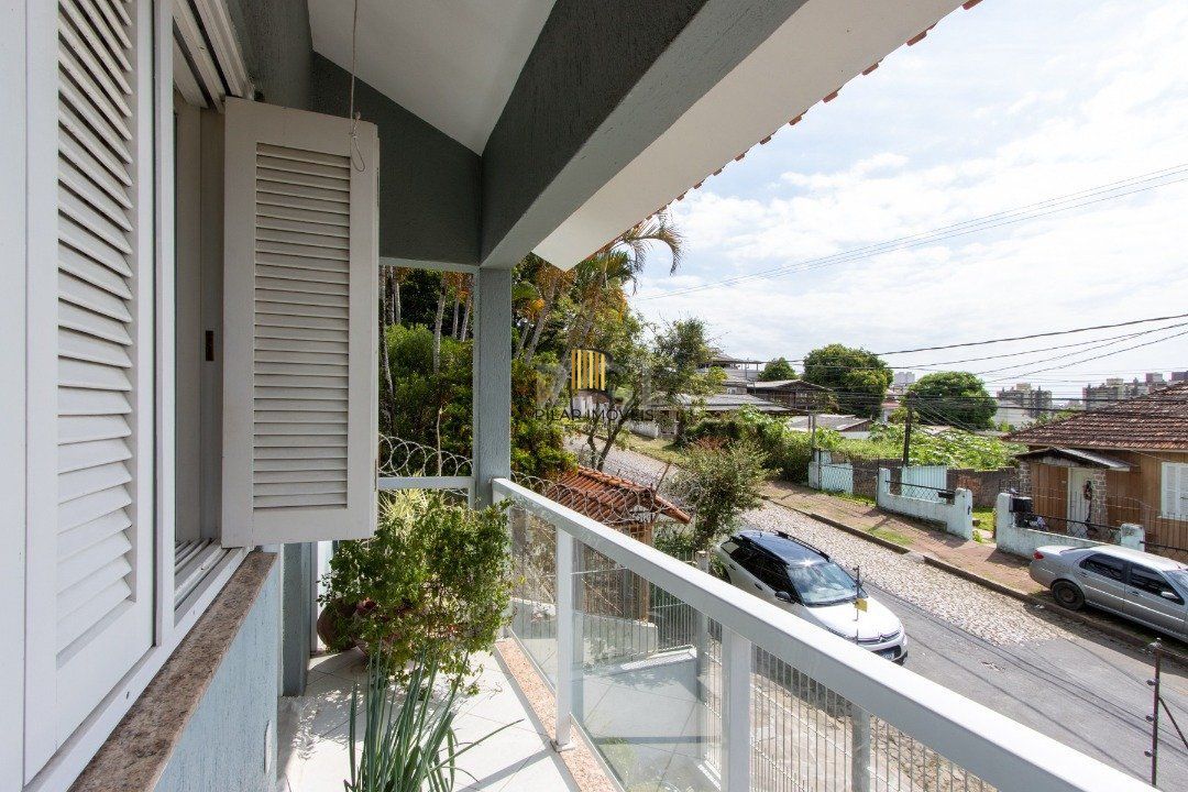 Casa de Condomínio 3 dormitórios no bairro Tristeza