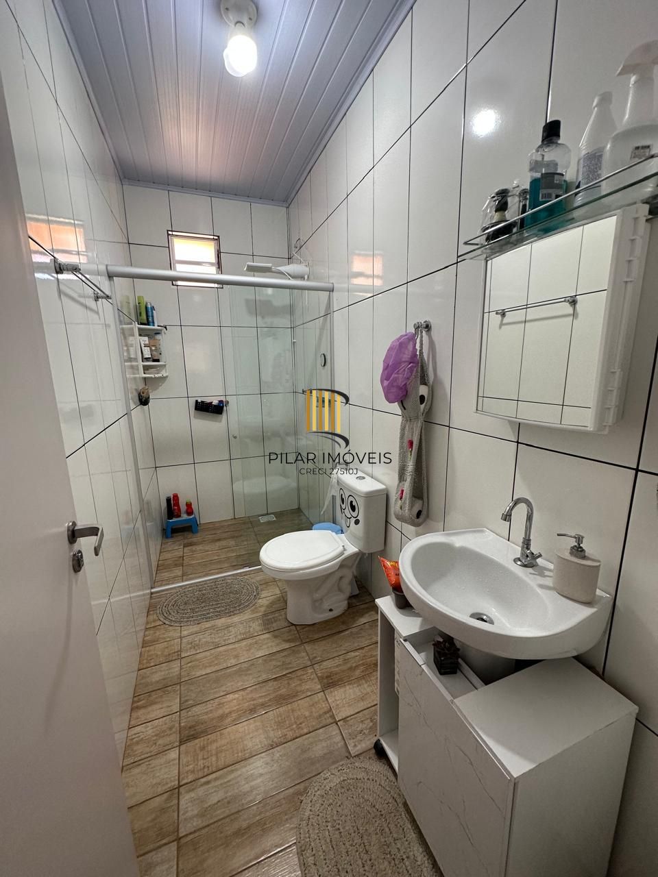 CASA REFORMADA , 4 DORMITORIOS , CHURRASQUEIRA , DESOCUPADA