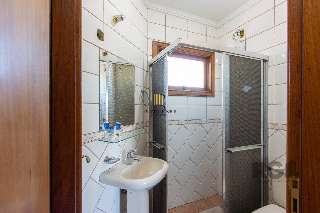 Casa para Venda - 450m², 4 dormitórios, sendo 4 suites, 5 vagas - Vila Assunção