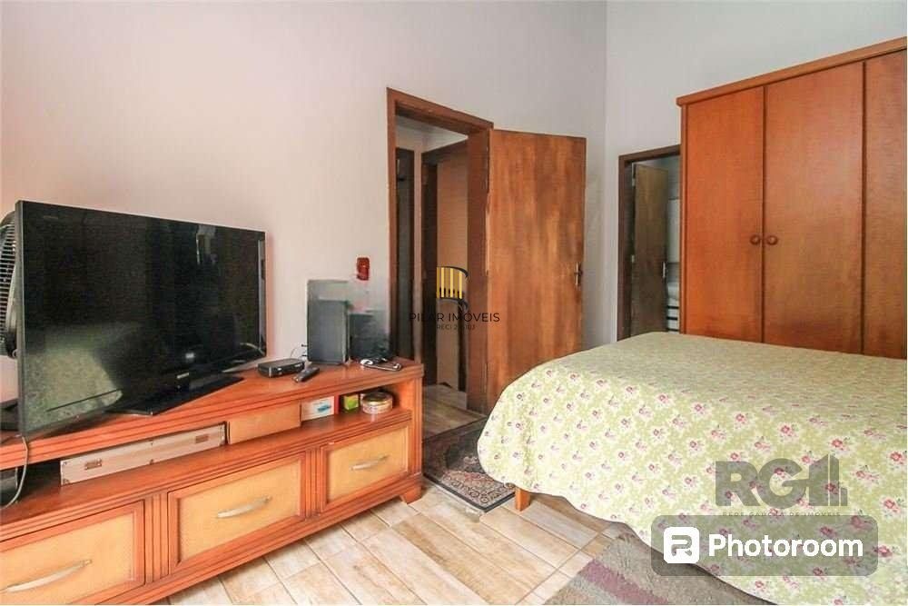 CASA | 02 DORMITÓRIOS | AMPLO TERRENO | VILA NOVA | ZONA SUL