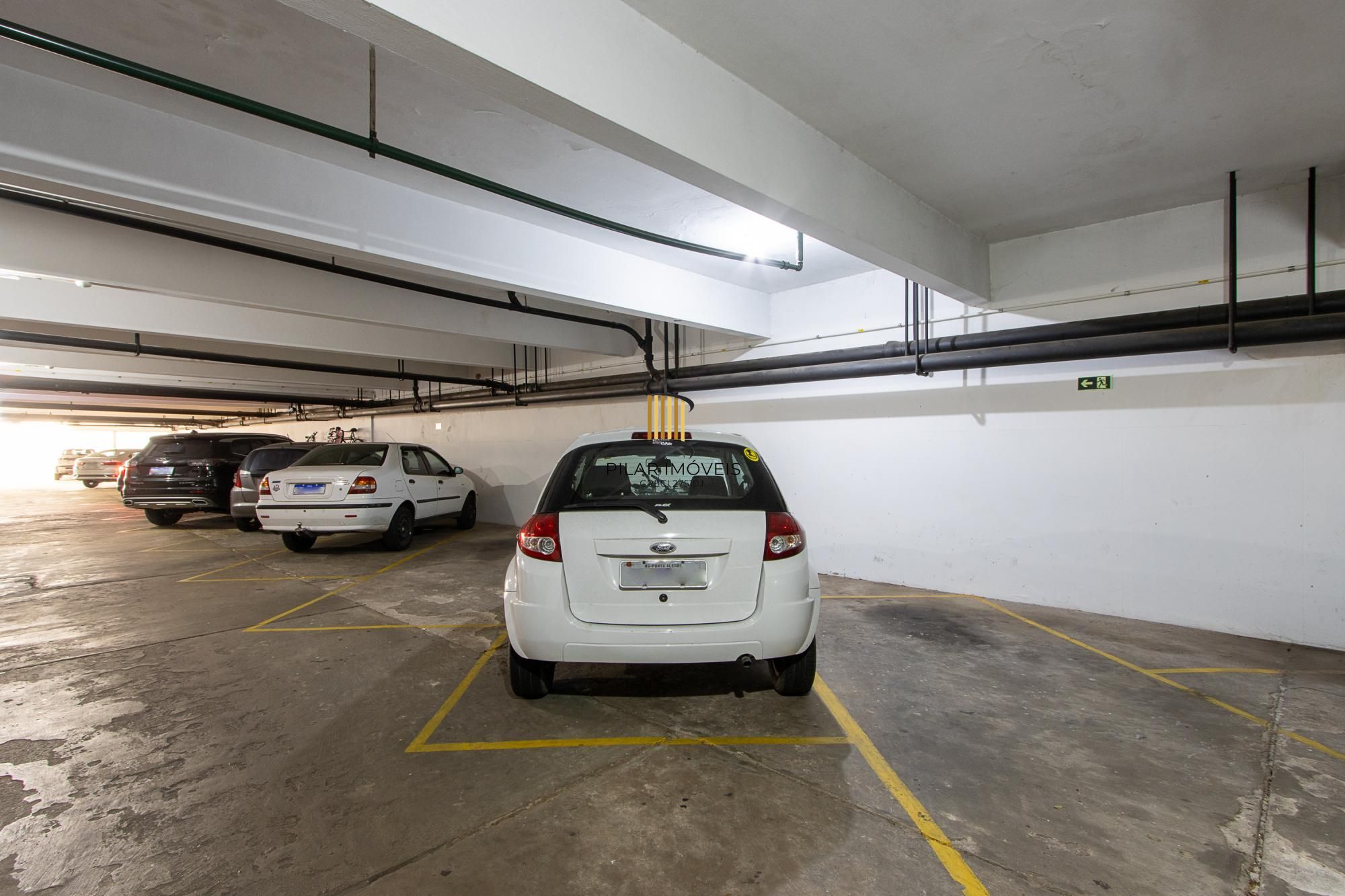 Apartamento 3 dormitorios com 168,65m2 privativos e uma vaga..