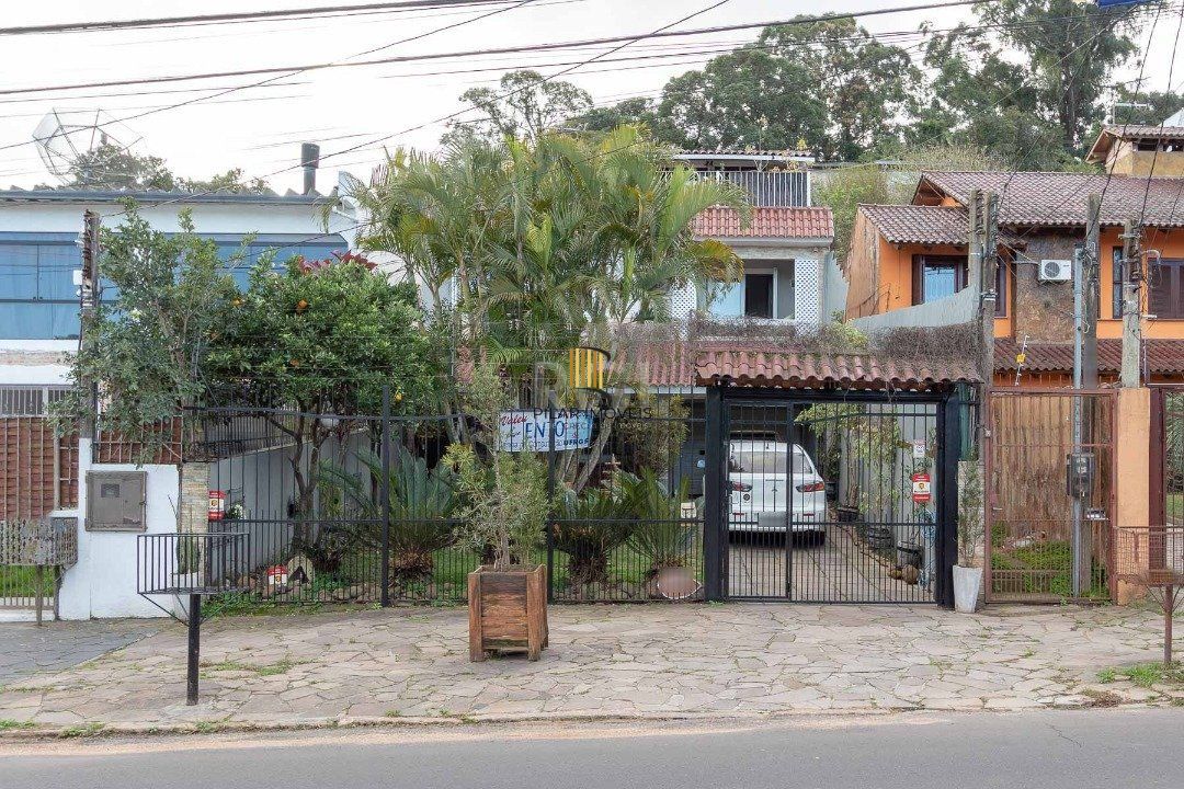 Casa para Venda com 3 dormitórios, sendo 1 suites e 4 vagas no bairro Ipanema - Pilar Imóveis