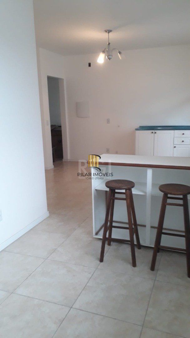 Casa 3 dormitórios no bairro Ipanema