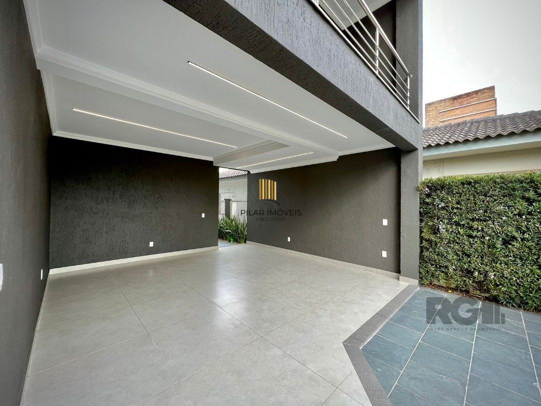 CASA EM CONDOMÍNIO