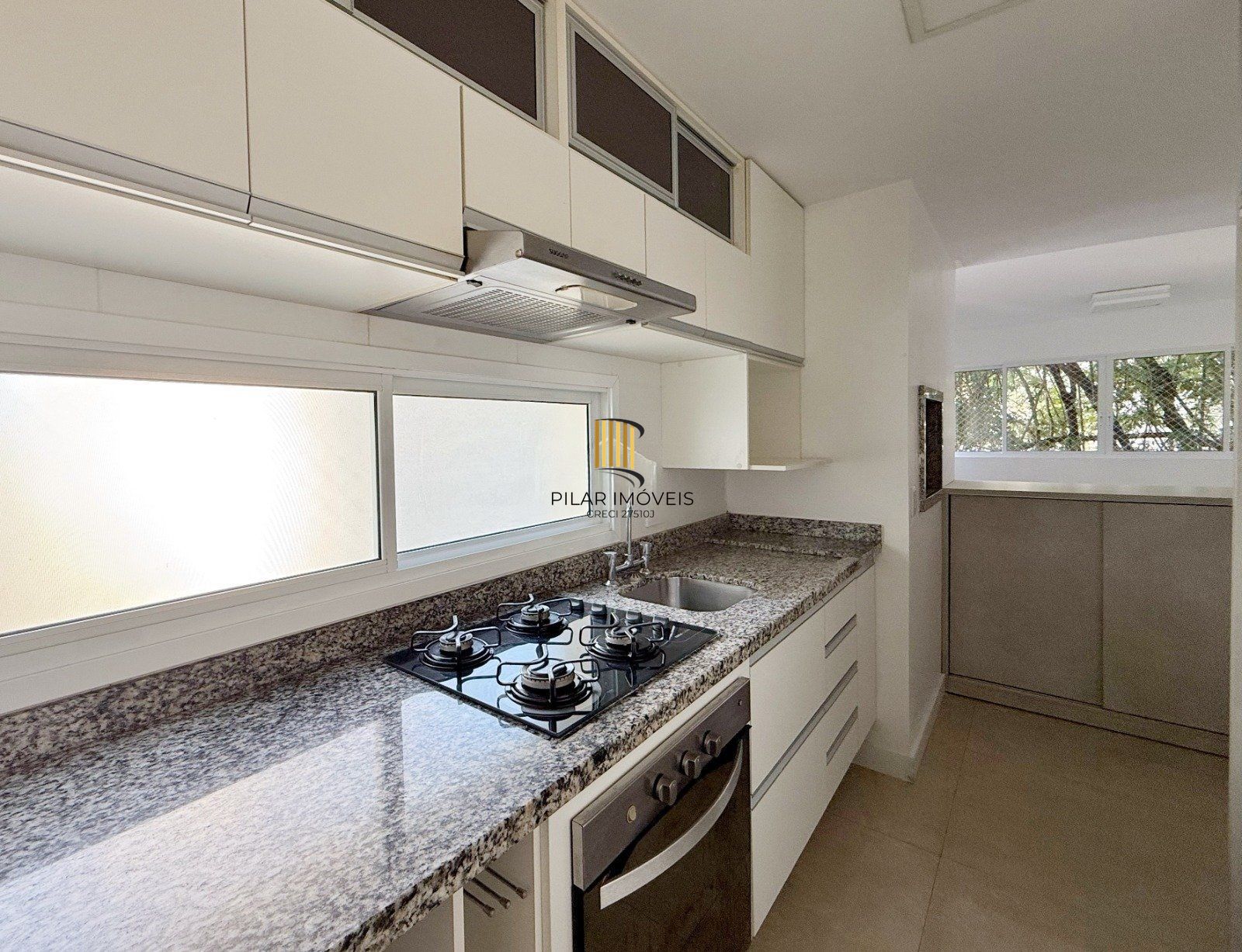 Apartamento com 2 dormitórios, sendo 1 suíte, e sala ampla com ambientes integrados - Condomínio Residencial Sucre